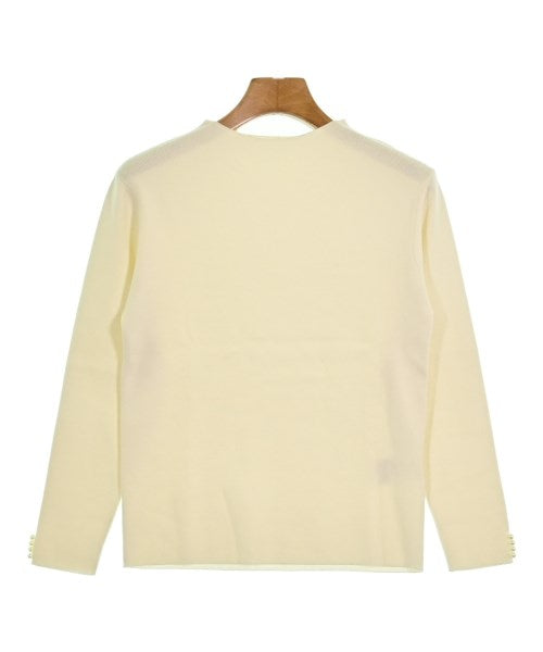 Couture brooch เสื้อกันหนาว