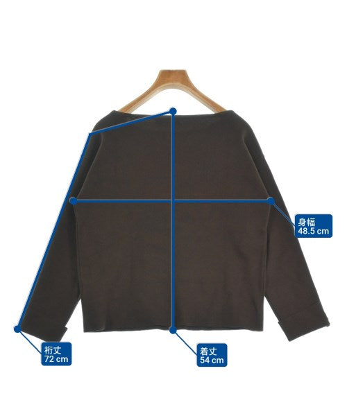 Couture brooch เสื้อกันหนาว