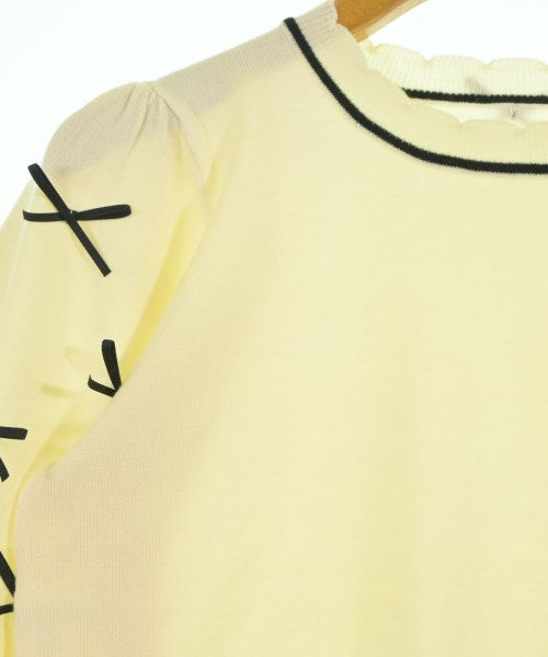 Couture brooch เสื้อกันหนาว