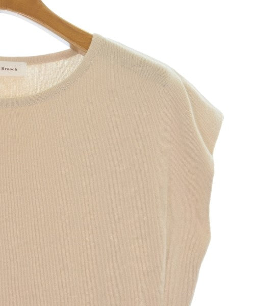 Couture brooch ชุดเดรส