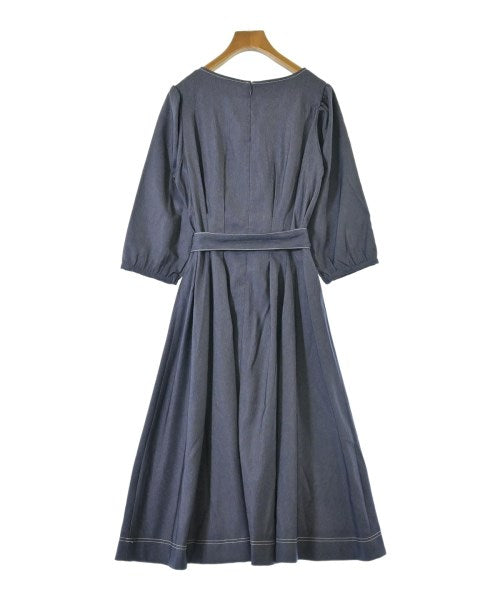 Couture brooch ชุดเดรส