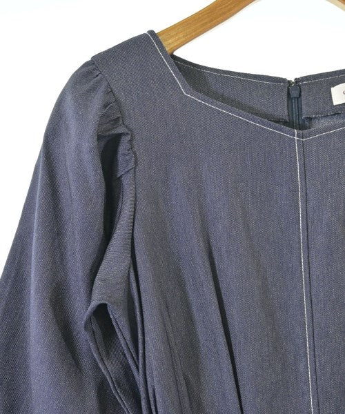 Couture brooch ชุดเดรส