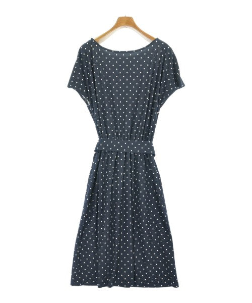 Couture brooch ชุดเดรส