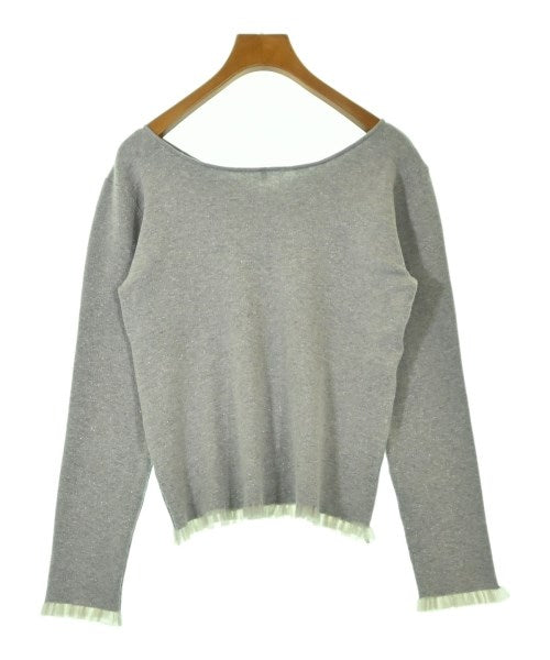Couture brooch เสื้อกันหนาว