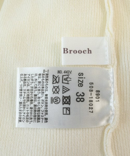 Couture brooch เสื้อกันหนาว