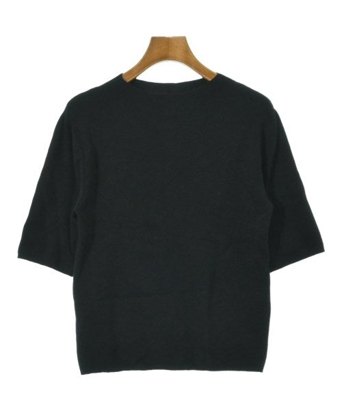 Couture brooch เสื้อกันหนาว