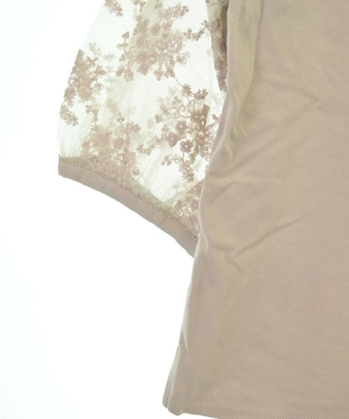 Couture brooch เสื้อยืด/เสื้อท็อปส์