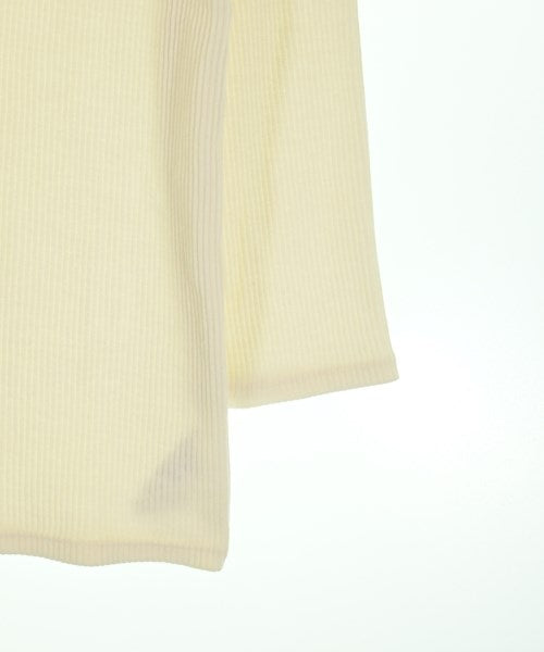 Couture brooch เสื้อกันหนาว