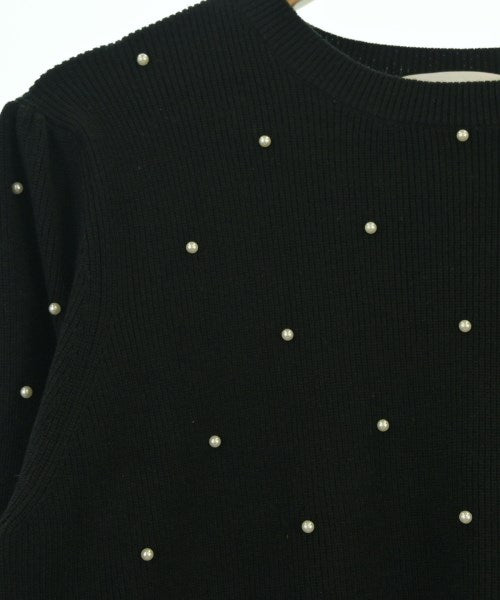 Couture brooch เสื้อกันหนาว