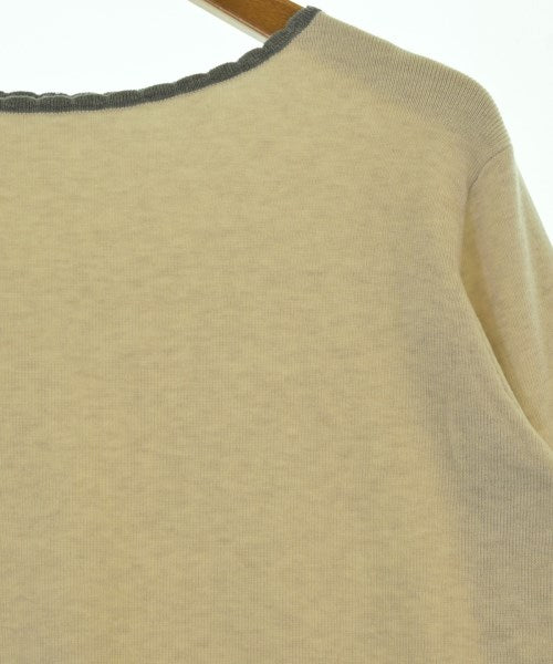 Couture brooch เสื้อกันหนาว