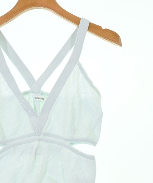 AKANE UTSUNOMIYA แขนกุด