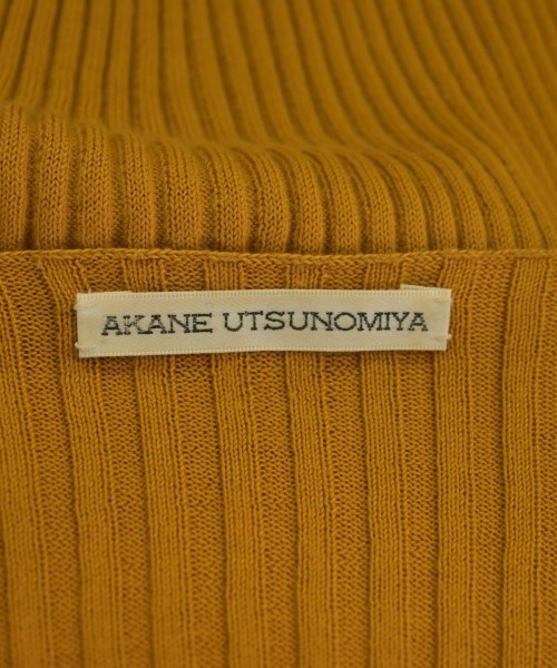 AKANE UTSUNOMIYA เสื้อกันหนาว