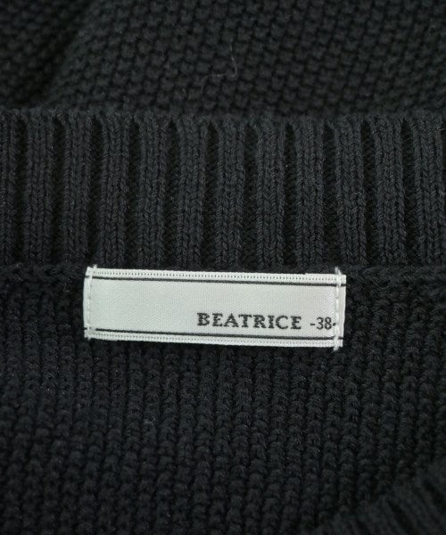BEATRICE เสื้อกันหนาว