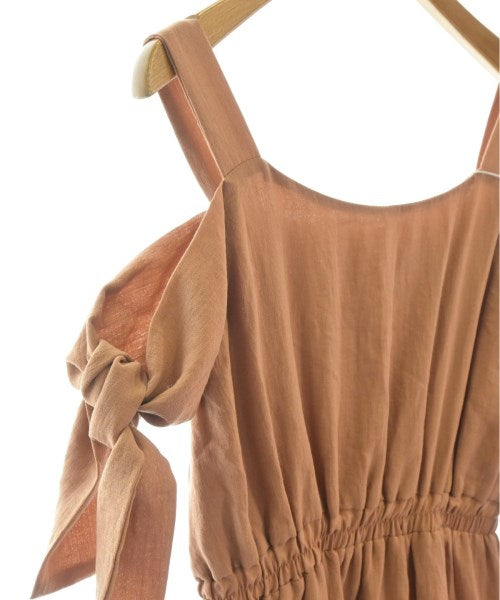 Supreme.La.La. ชุดเดรส