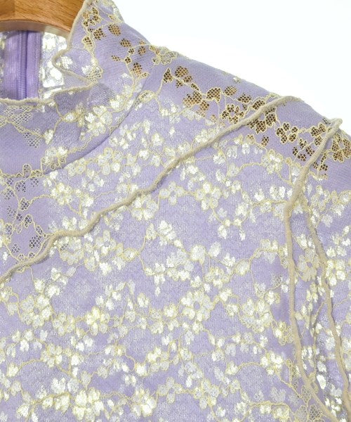 MURRAL เสื้อสตรี