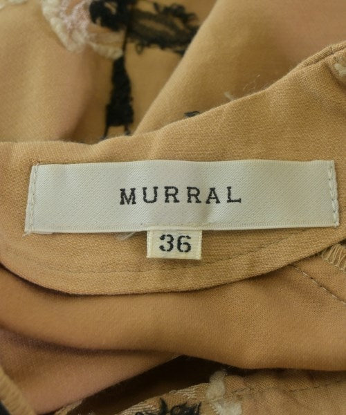 MURRAL เสื้อสตรี