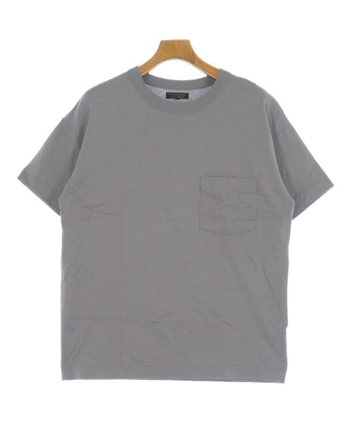 A VONTADE เสื้อยืด/เสื้อท็อปส์