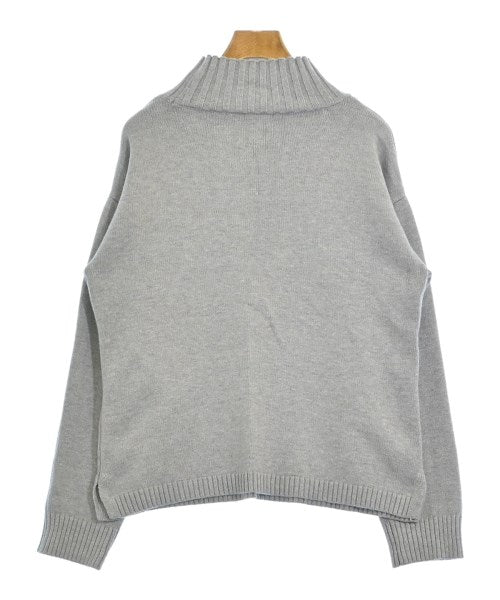 Lugnoncure เสื้อกันหนาว