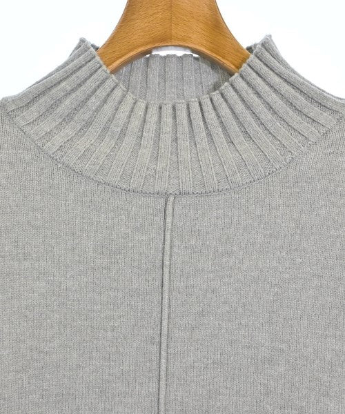 Lugnoncure เสื้อกันหนาว