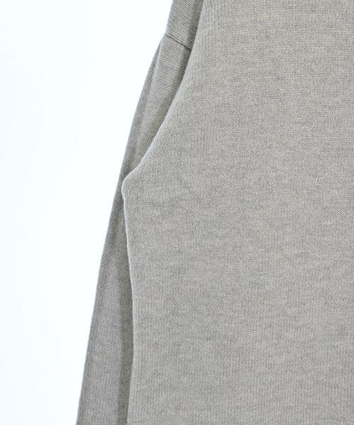 Lugnoncure เสื้อกันหนาว