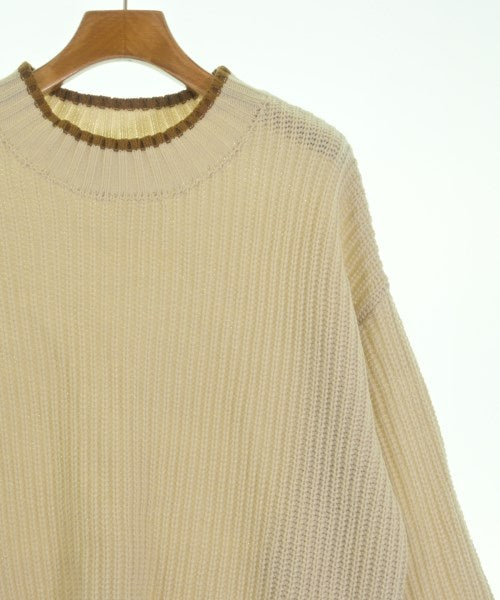 Lugnoncure เสื้อกันหนาว