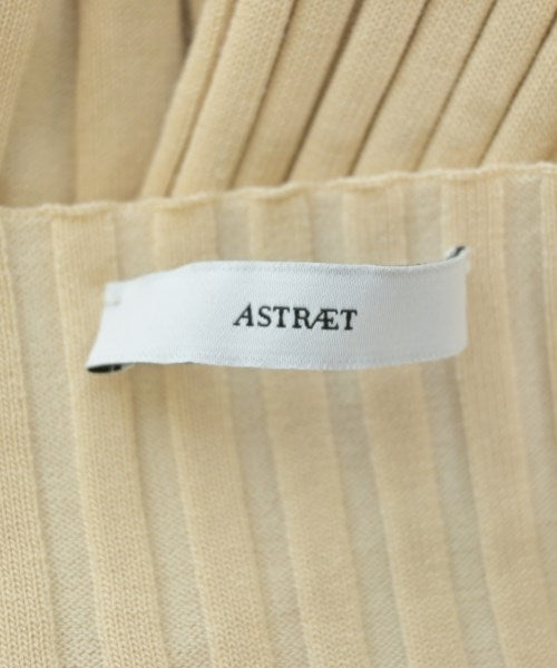 ASTRAET เสื้อกันหนาว