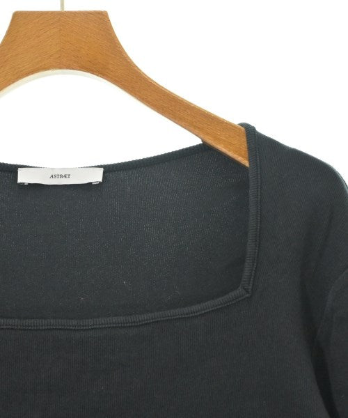 ASTRAET เสื้อยืด/เสื้อท็อปส์