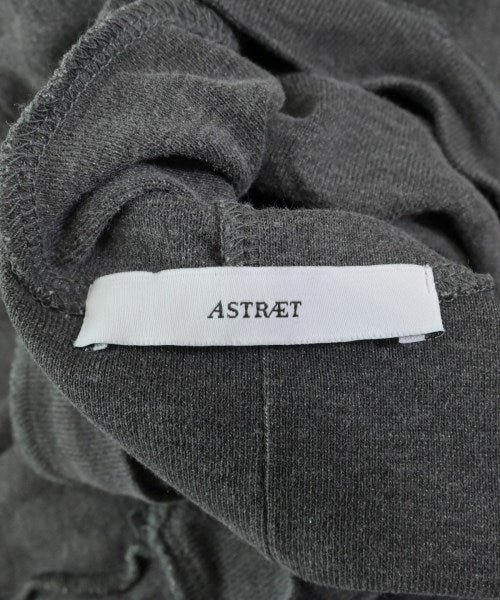 ASTRAET เสื้อยืด/เสื้อท็อปส์