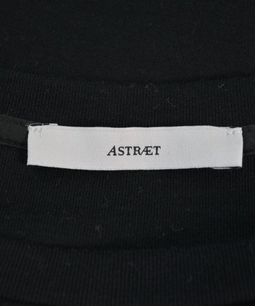 ASTRAET เสื้อยืด/เสื้อท็อปส์