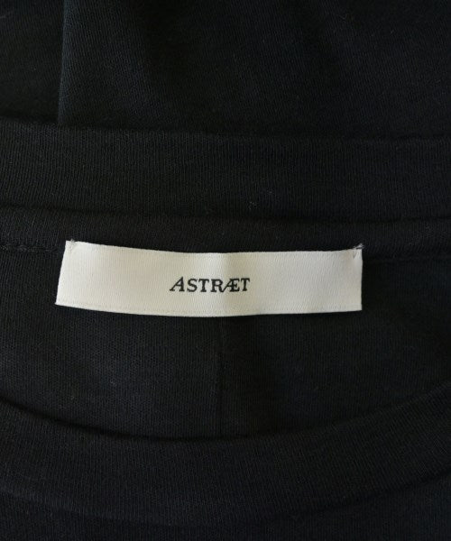 ASTRAET เสื้อยืด/เสื้อท็อปส์