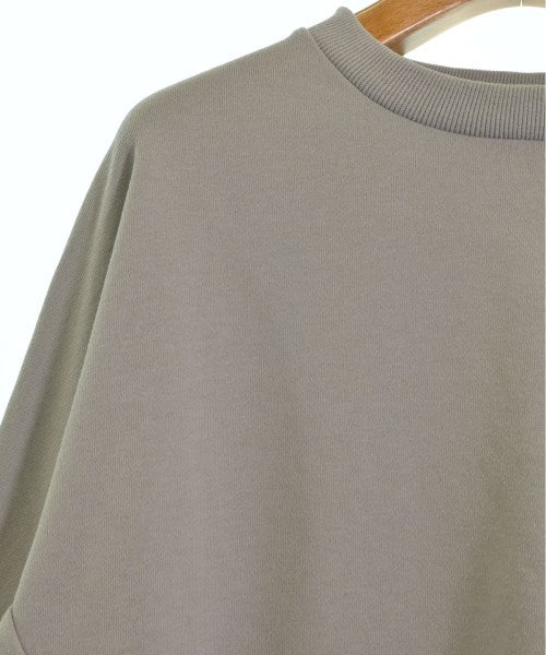 ASTRAET เสื้อยืด/เสื้อท็อปส์
