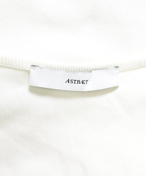 ASTRAET เสื้อยืด/เสื้อท็อปส์