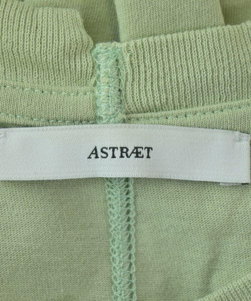 ASTRAET เสื้อยืด/เสื้อท็อปส์