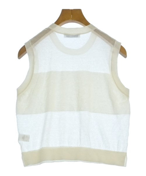 ASTRAET เสื้อแขนกุด