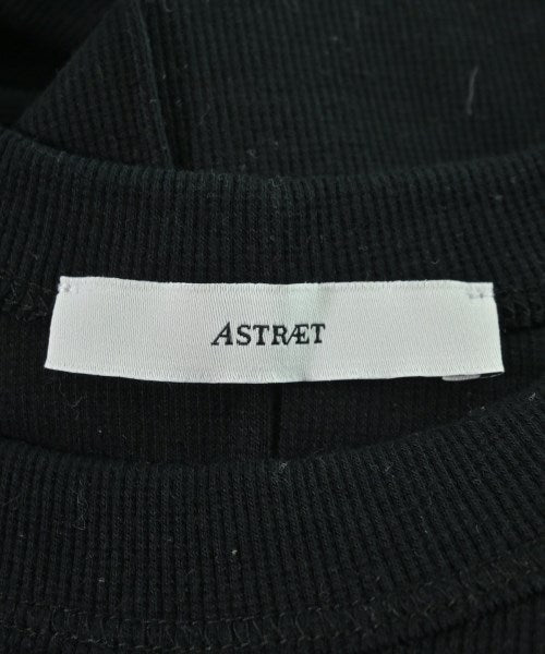 ASTRAET เสื้อยืด/เสื้อท็อปส์
