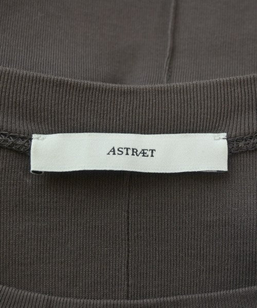 ASTRAET เสื้อยืด/เสื้อท็อปส์
