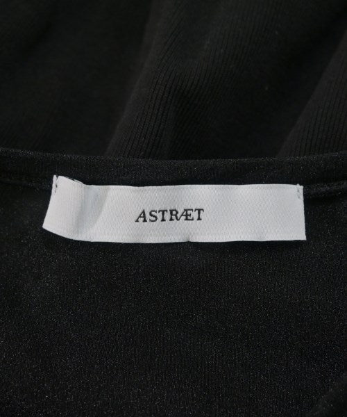 ASTRAET เสื้อยืด/เสื้อท็อปส์
