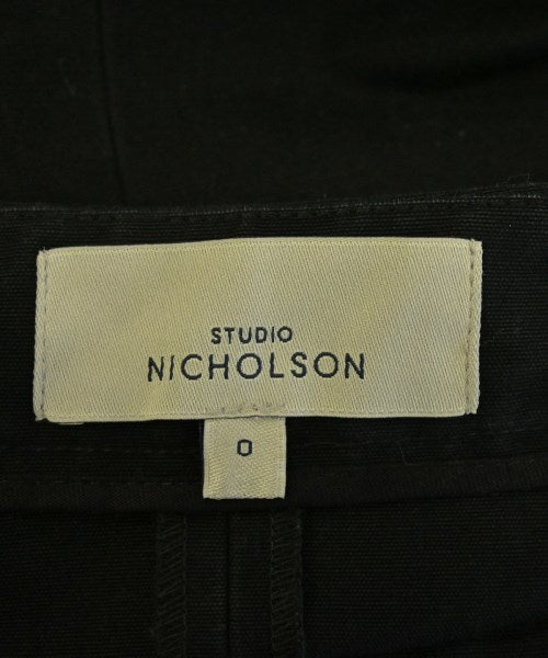STUDIO NICHOLSON กระโปรงยาวถึงเข่า