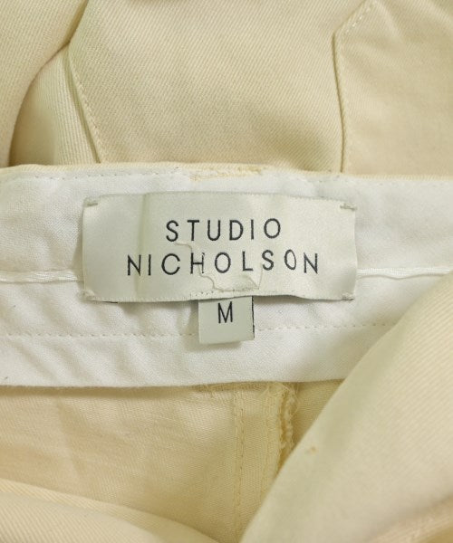 STUDIO NICHOLSON ชิโน่