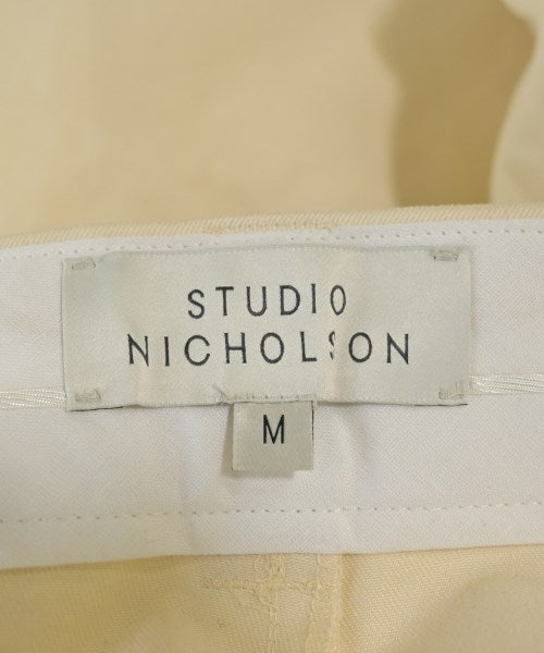 STUDIO NICHOLSON ชิโน่