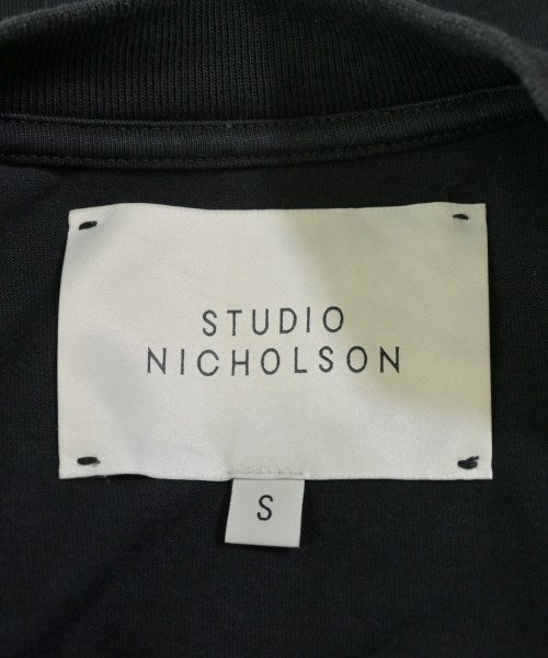 STUDIO NICHOLSON เสื้อยืด/เสื้อท็อปส์