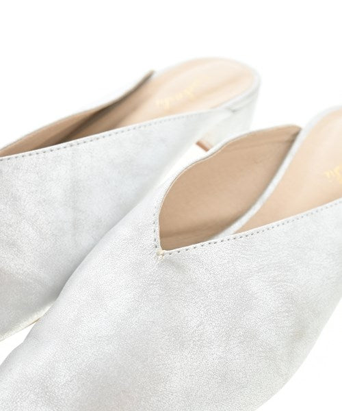 Omekashi รองเท้าแตะ