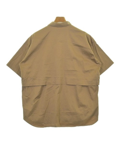 Dulcamara เสื้อลำลอง