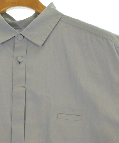 Dulcamara เสื้อลำลอง