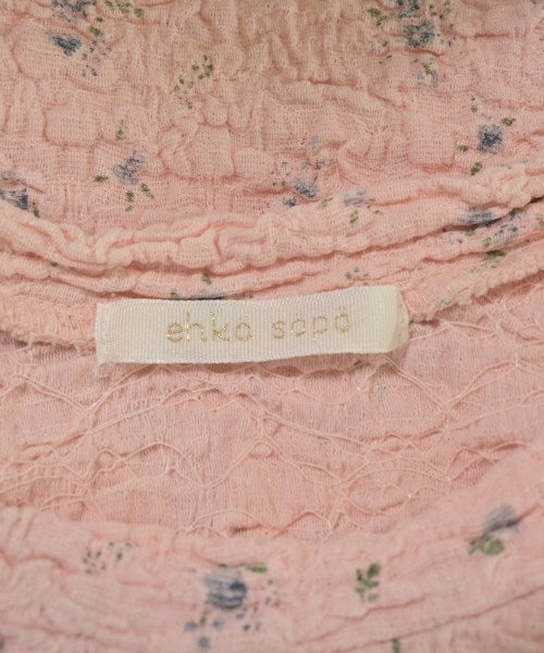 ehka sopo เสื้อยืด/เสื้อท็อปส์
