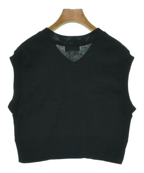 THE RERACS เสื้อแขนกุด