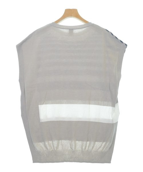 β เสื้อแขนกุด