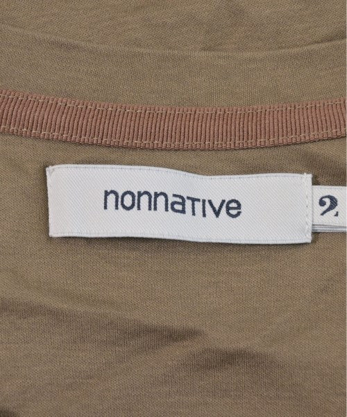 nonnative เสื้อยืด/เสื้อท็อปส์