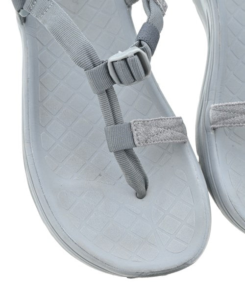 nonnative รองเท้าแตะ