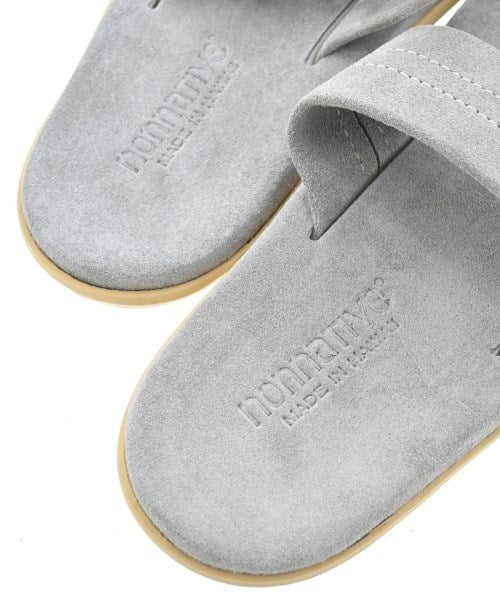 nonnative รองเท้าแตะ